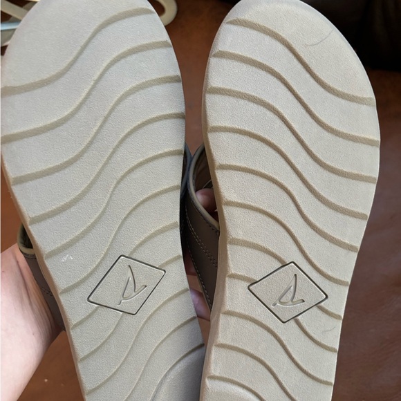 Sperry boys flip flops size 7 - Picture 3 of 4